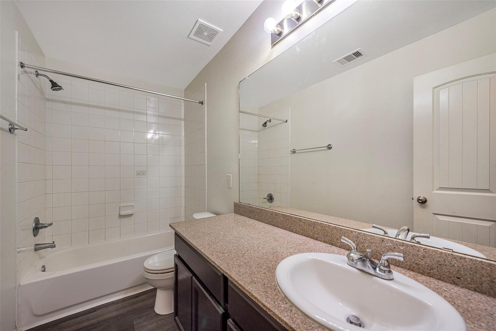 106 Crown Point Court - Photo 17