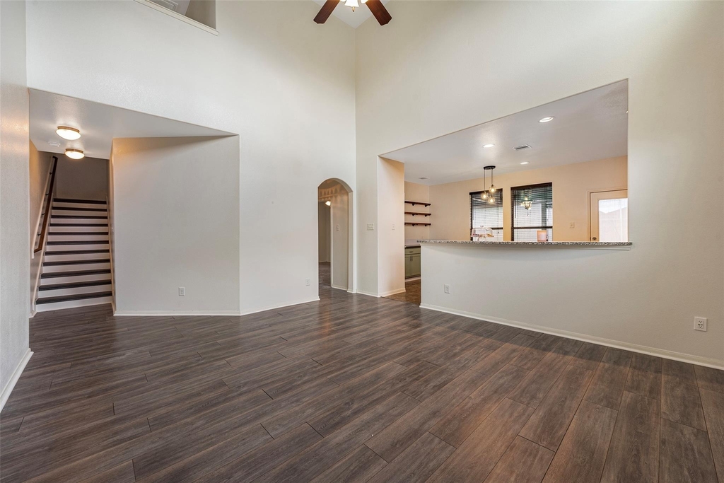 106 Crown Point Court - Photo 6