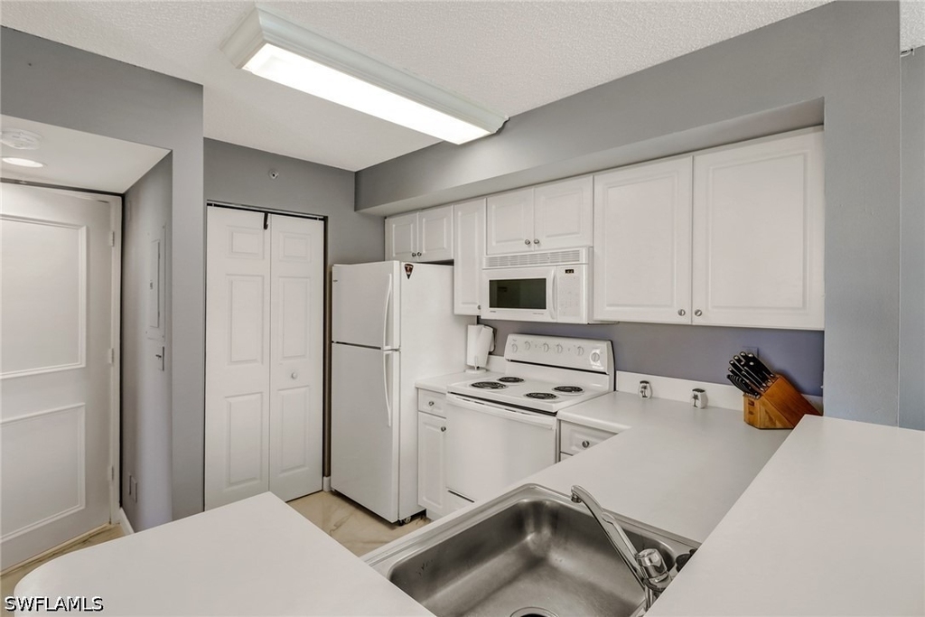 1265 Wildwood Lakes Boulevard - Photo 3