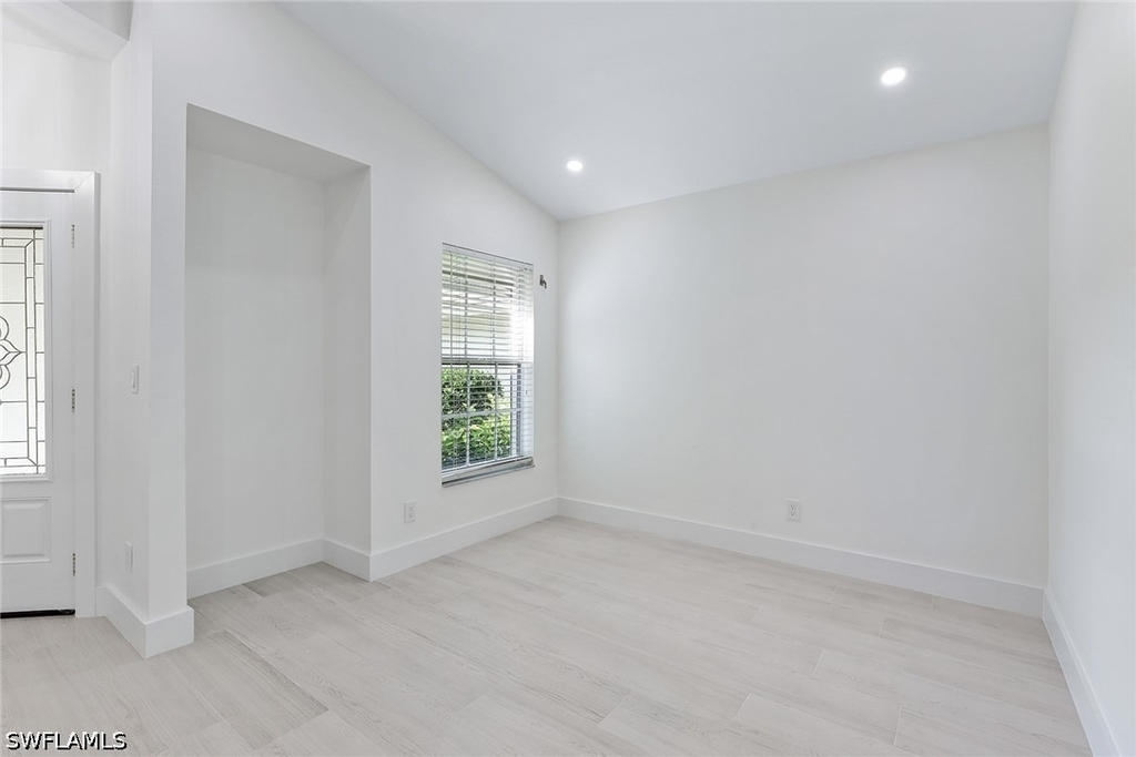 116 Fountain Circle - Photo 5