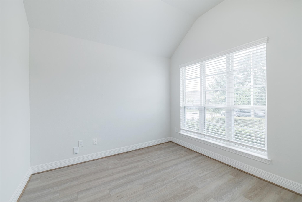 33118 School Hill Road - Photo 4