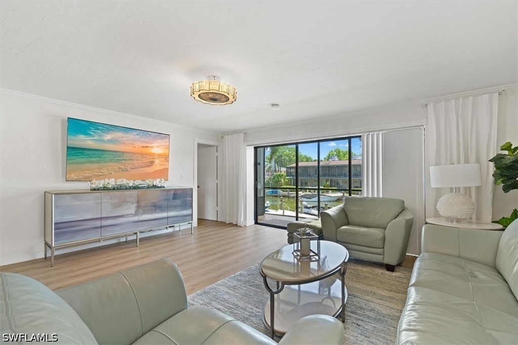 1400 Blue Point Avenue - Photo 4