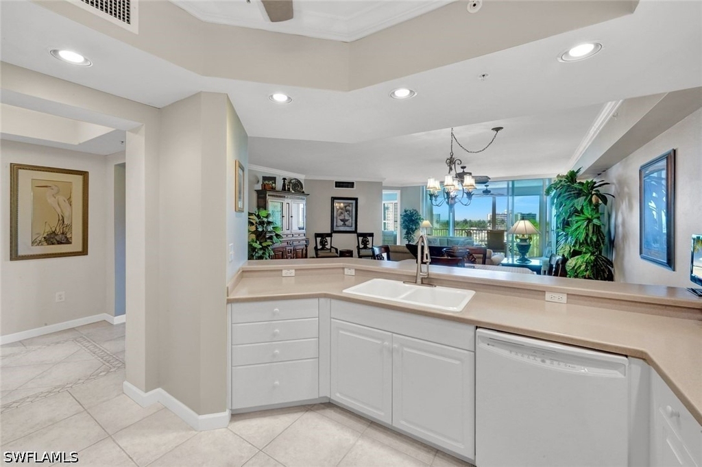 315 Dunes Boulevard - Photo 5