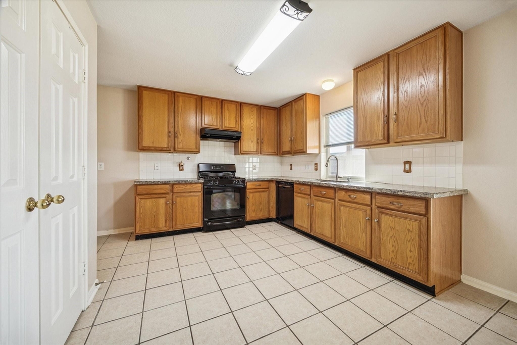 6227 Sentry Park Lane - Photo 12