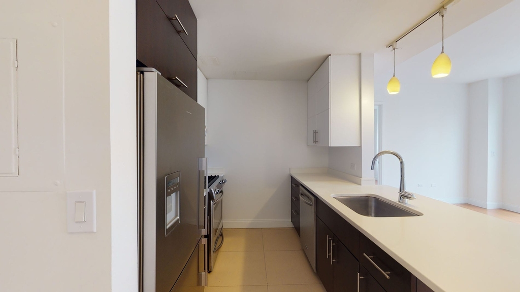 805 Columbus Ave - Photo 2