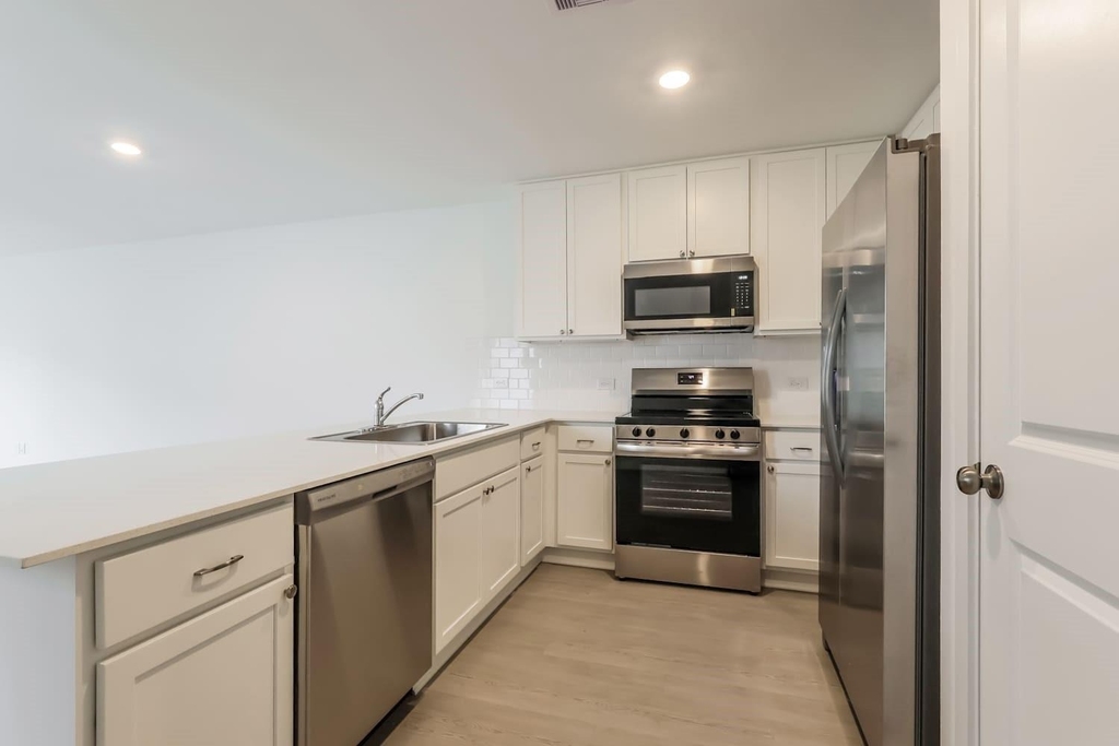 15211 Abella Drive - Photo 6