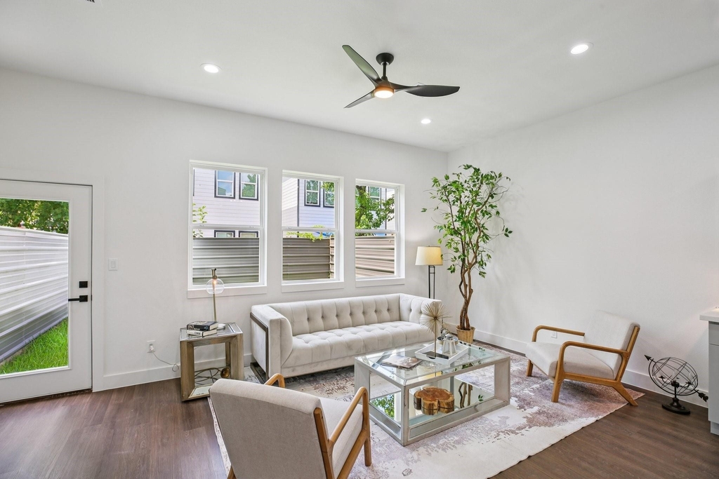 6737 Liverpool Street - Photo 3