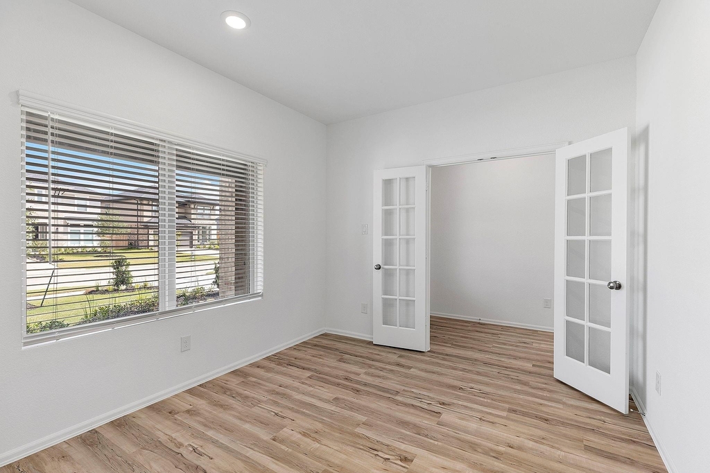 31546 Beacon Cove Trail - Photo 3