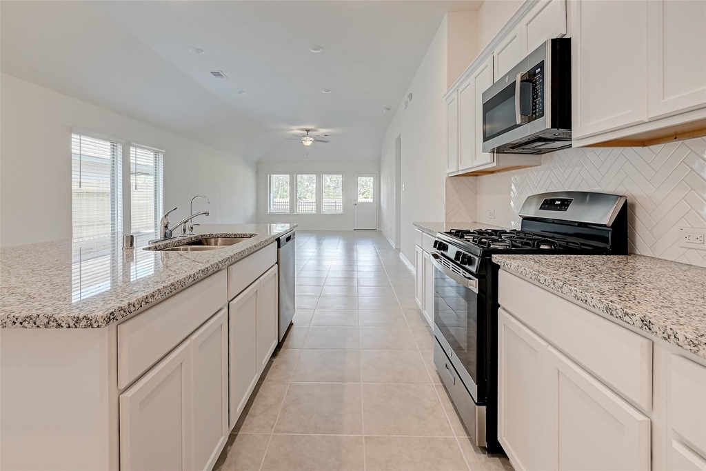 3106 Rising Fir Lane - Photo 7