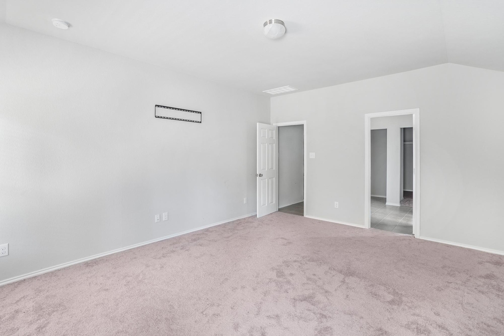 9805 Cold Creek - Photo 10