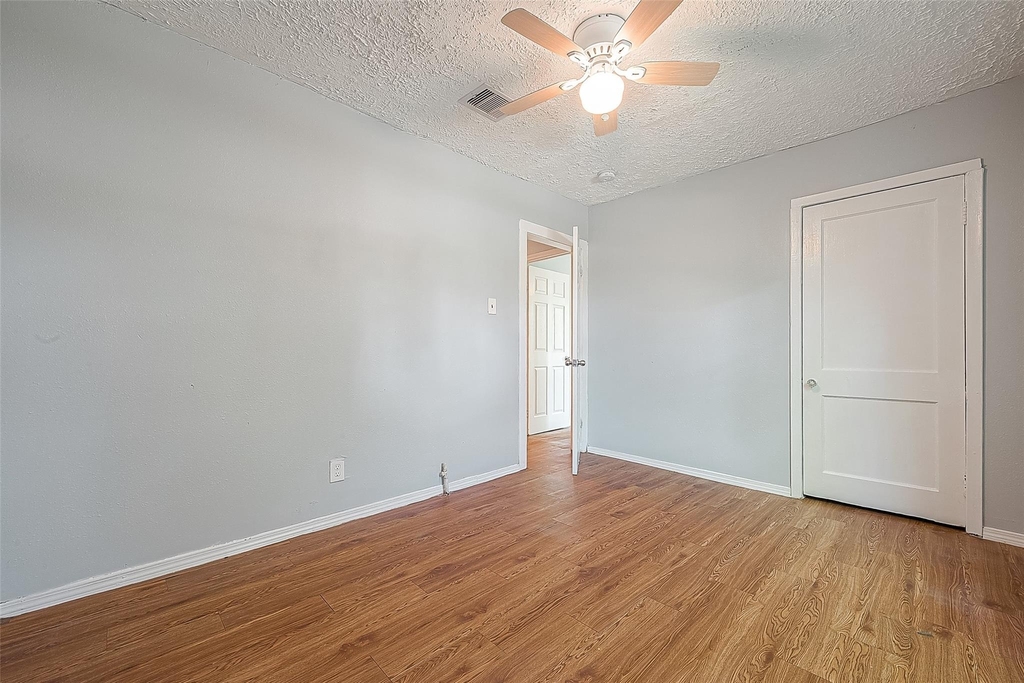4810 Carmen Street - Photo 15