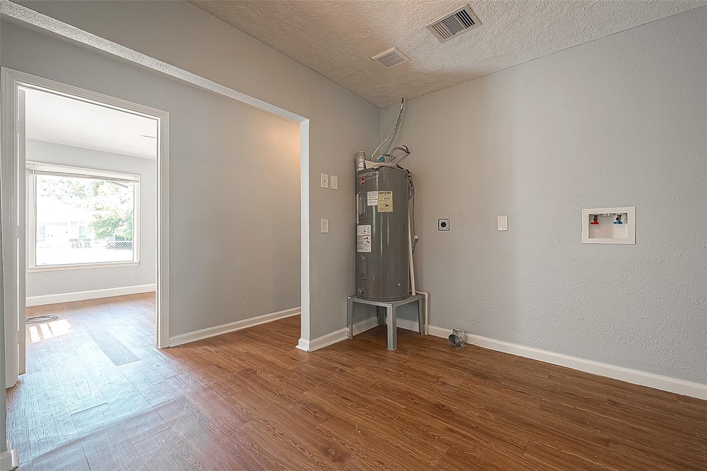 4810 Carmen Street - Photo 7