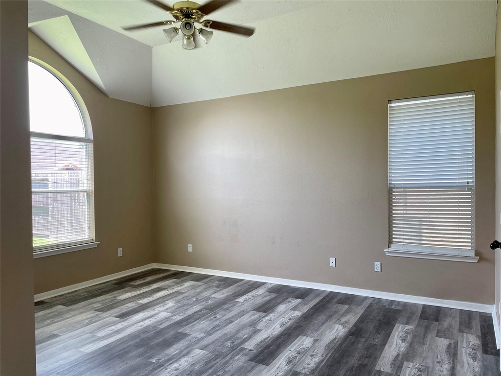 5124 Arborwood Drive - Photo 12