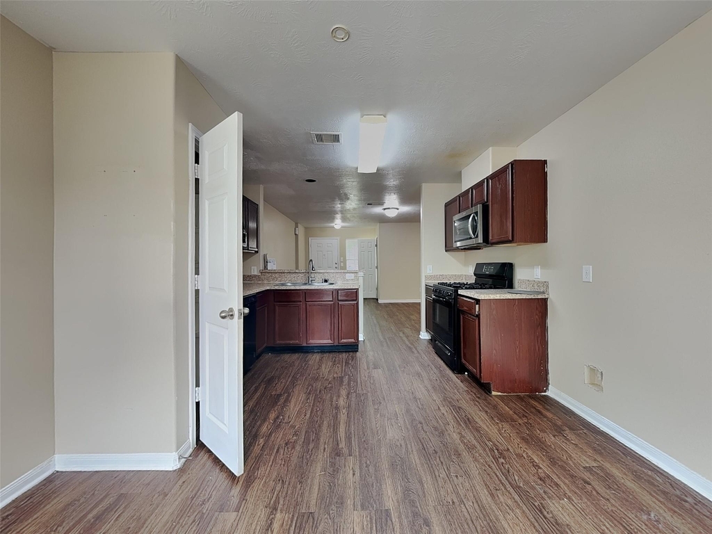 22270 Queenbury Hills Drive - Photo 1