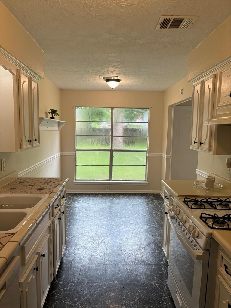 3506 Valerie Lane - Photo 4