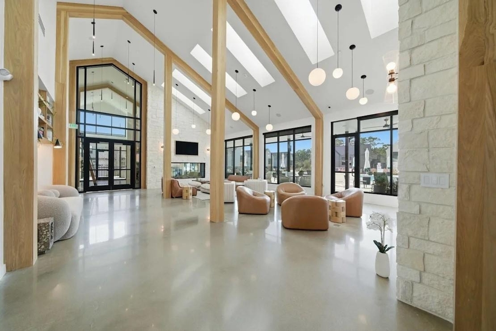 1941 Sawdust Road - Photo 8