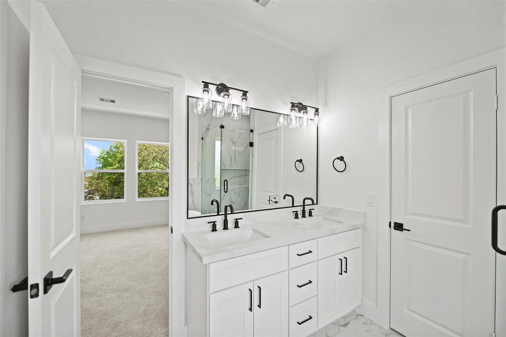 870 W Little York Road - Photo 26