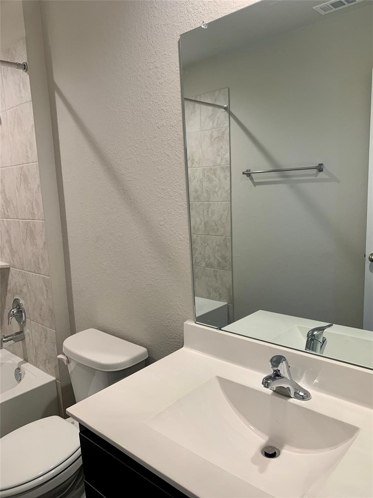 4227 Isoletta Court - Photo 18