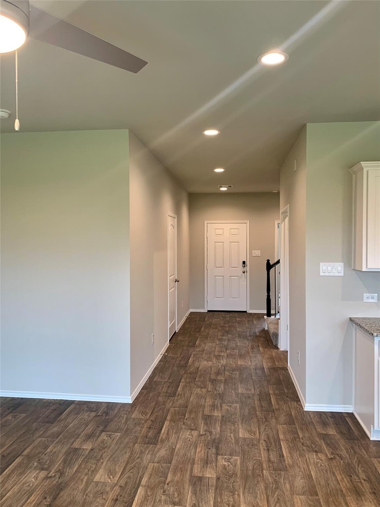 4227 Isoletta Court - Photo 17