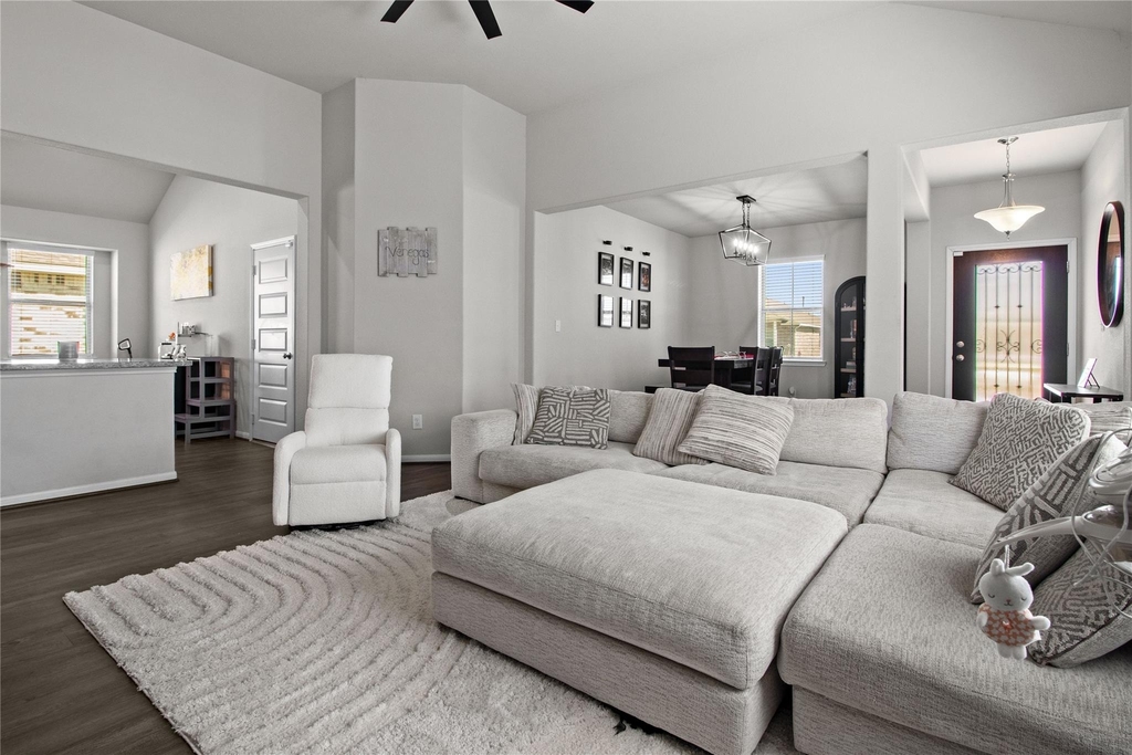 622 Little Cypress Lane - Photo 4
