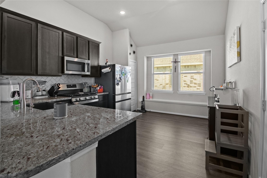 622 Little Cypress Lane - Photo 8