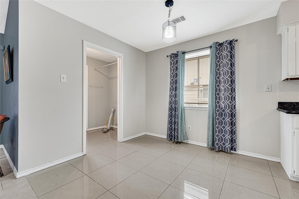 11826 Oceanview Street - Photo 9