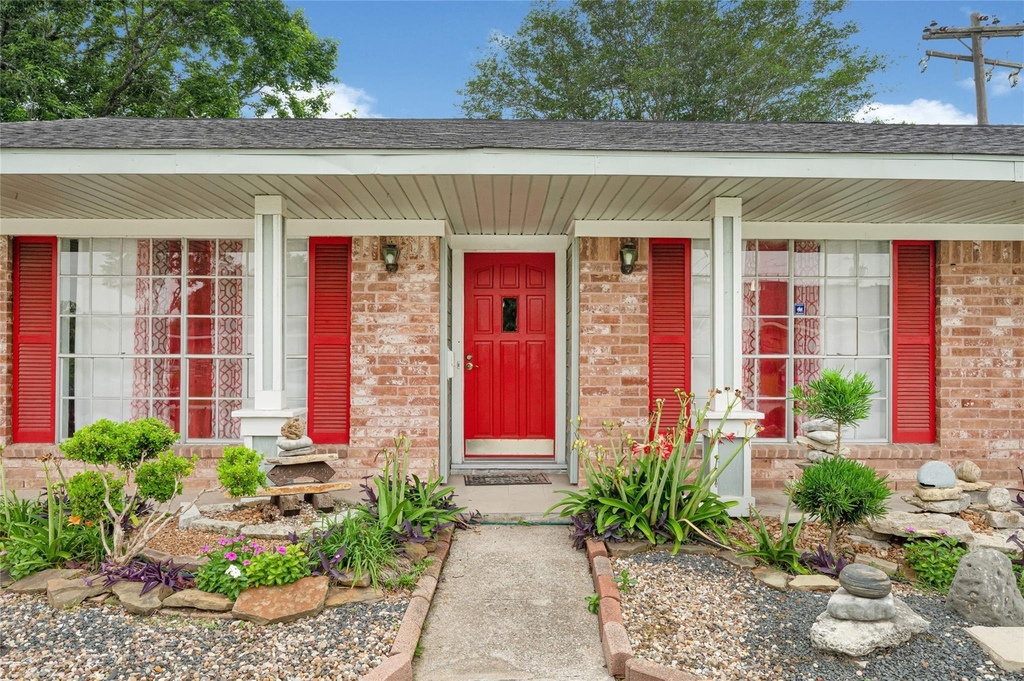 11826 Oceanview Street - Photo 2