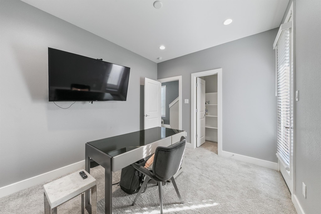 4032 Buck Street - Photo 5