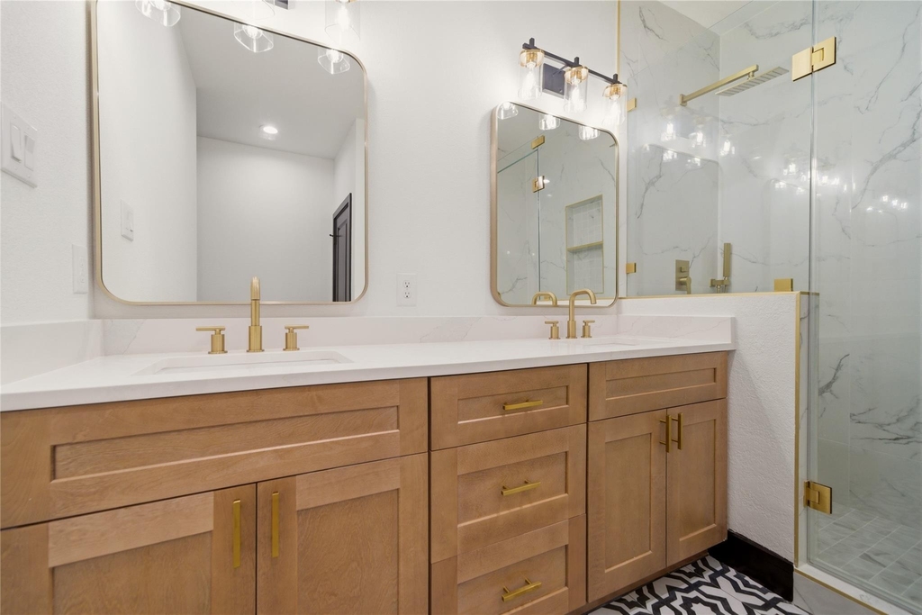 4439 Gunter Street - Photo 18