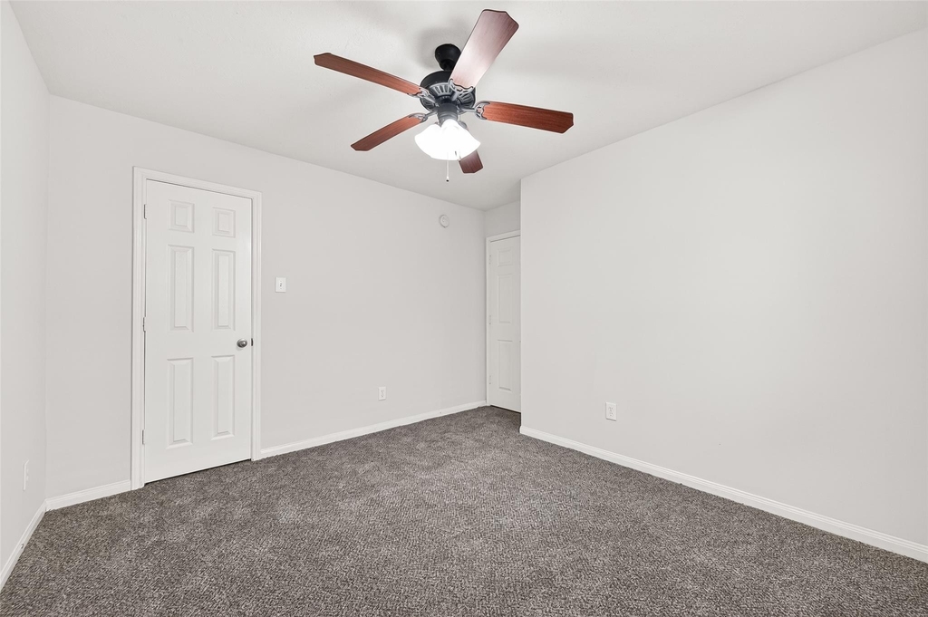 6030 Wildbriar Lane - Photo 32