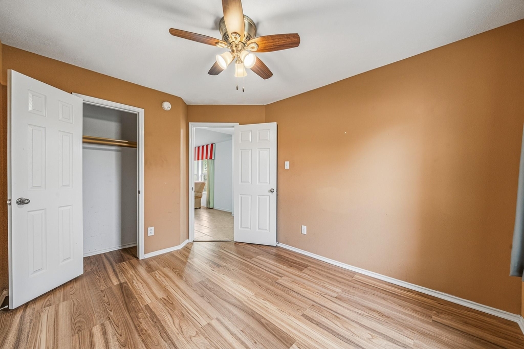 22327 Albee Drive - Photo 5