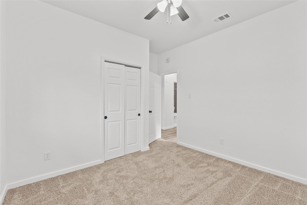 617 Prairie Ln - Photo 4