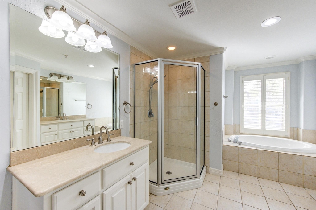 4340 Lake Walk Court - Photo 32