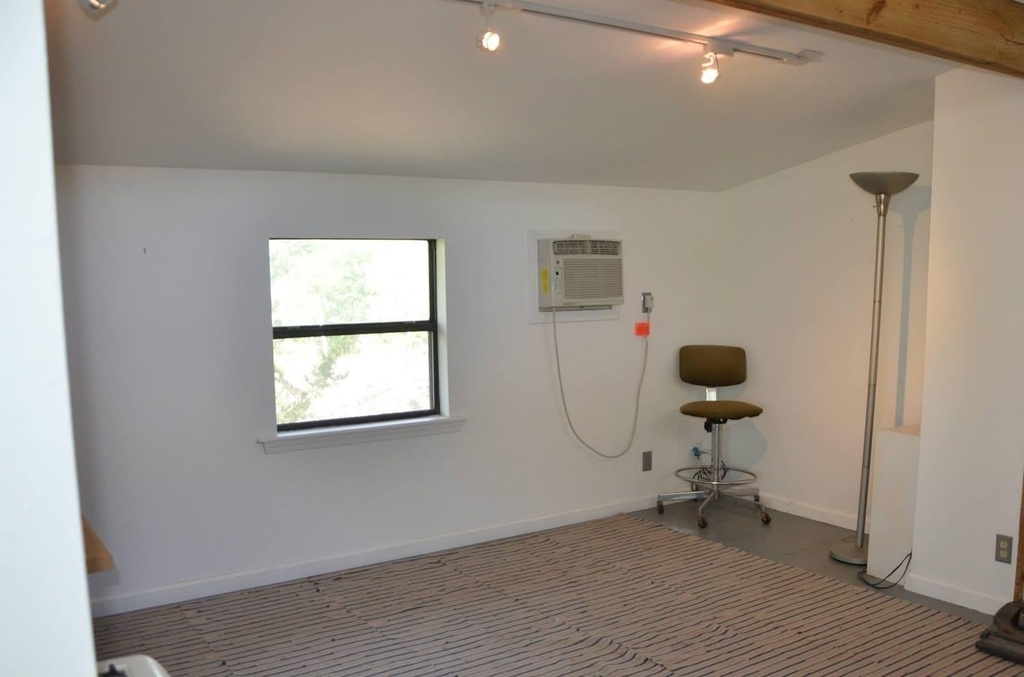 143 Davis Road - Photo 1