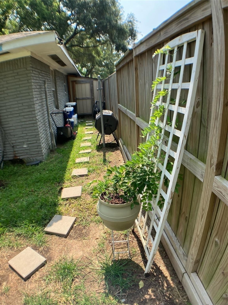 3027 Guese Road - Photo 20