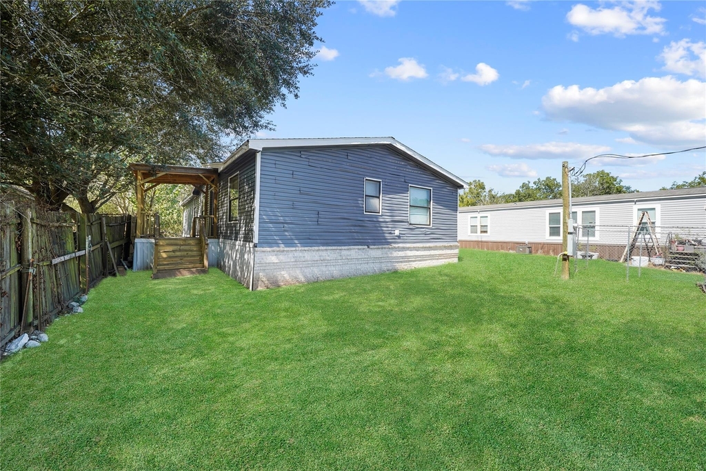 3614 College Street - Photo 2