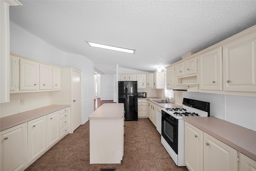 3614 College Street - Photo 3