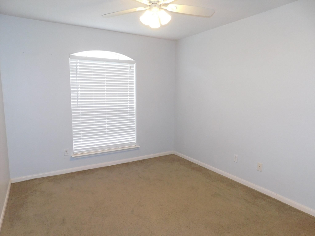 2710 Grants Lake Boulevard - Photo 9