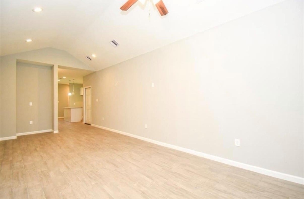 7941 Sparta Street - Photo 4