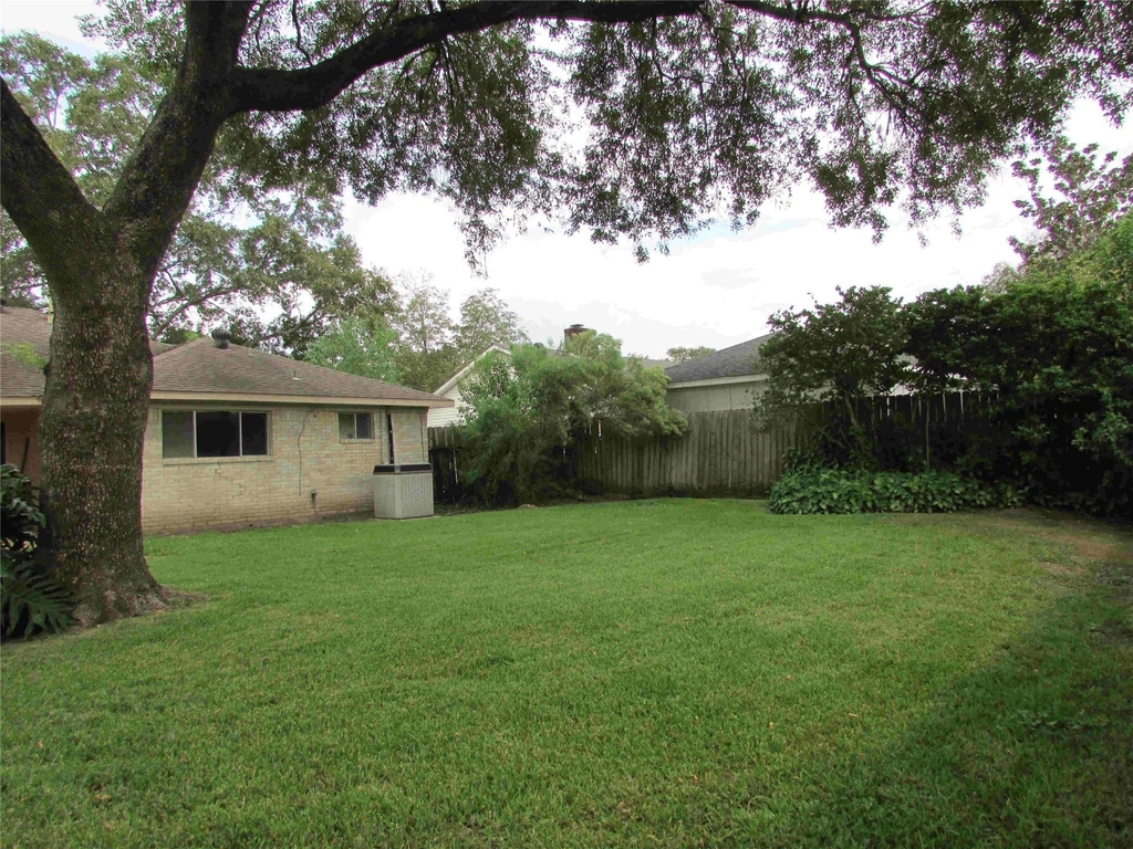 3219 Ashmont Lane - Photo 16