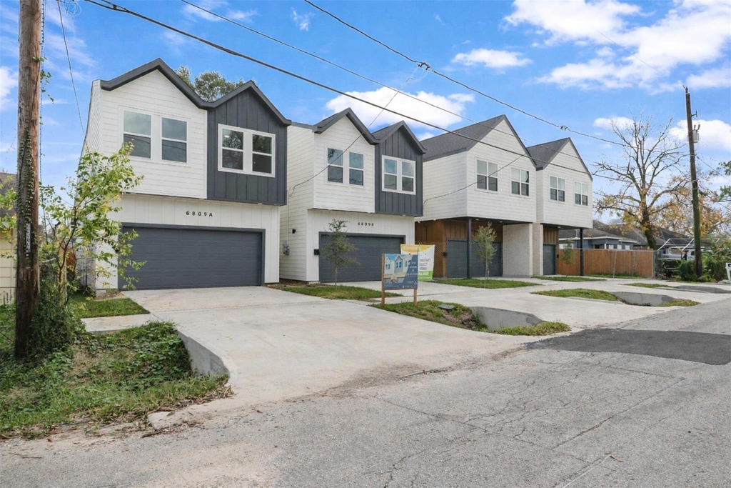 6809 Conley Street - Photo 1