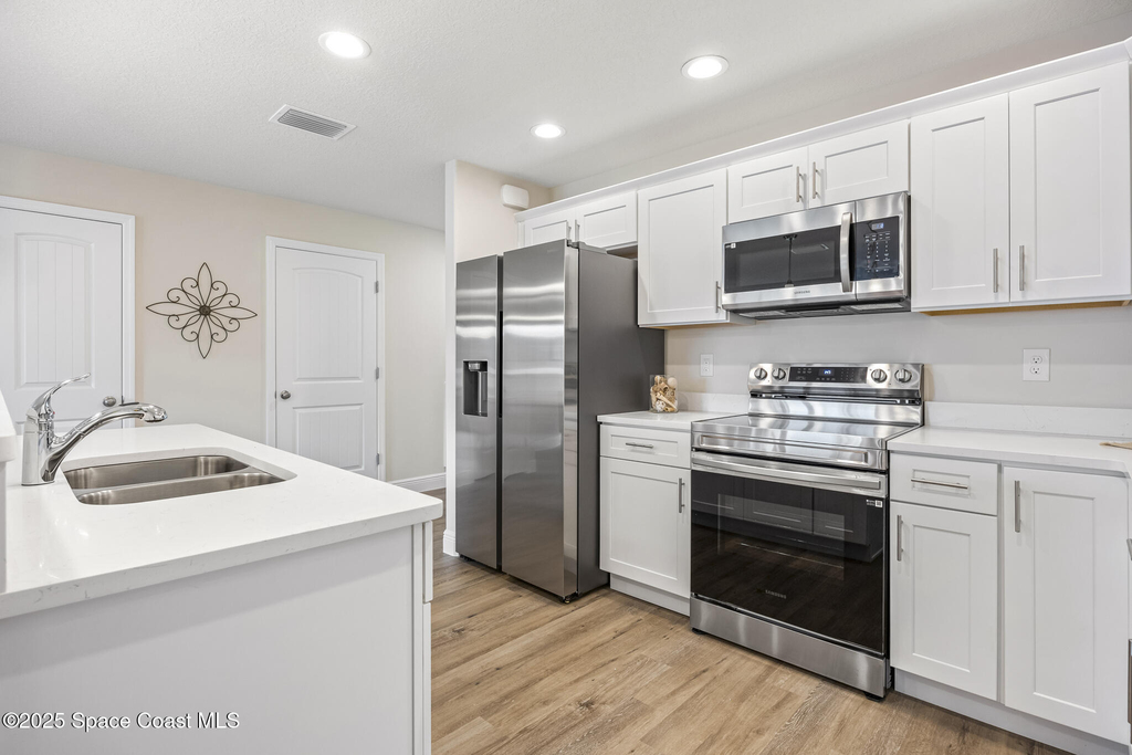 188 Hidden Woods Place - Photo 7