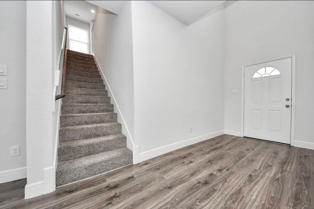 7638 Nevaeh Crest Path - Photo 23