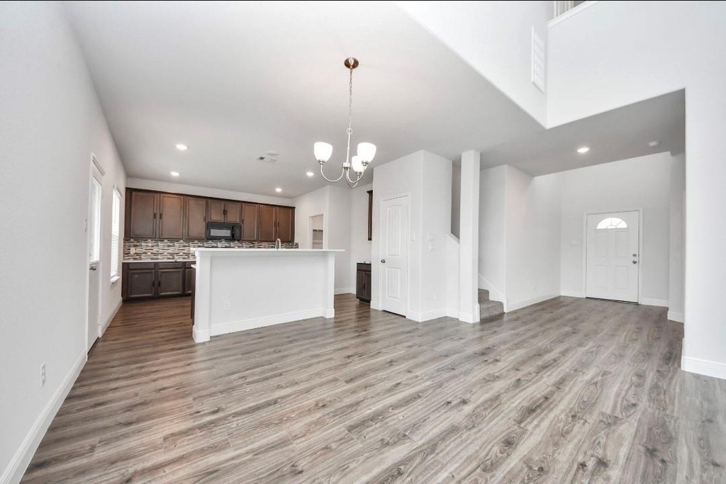 7638 Nevaeh Crest Path - Photo 9