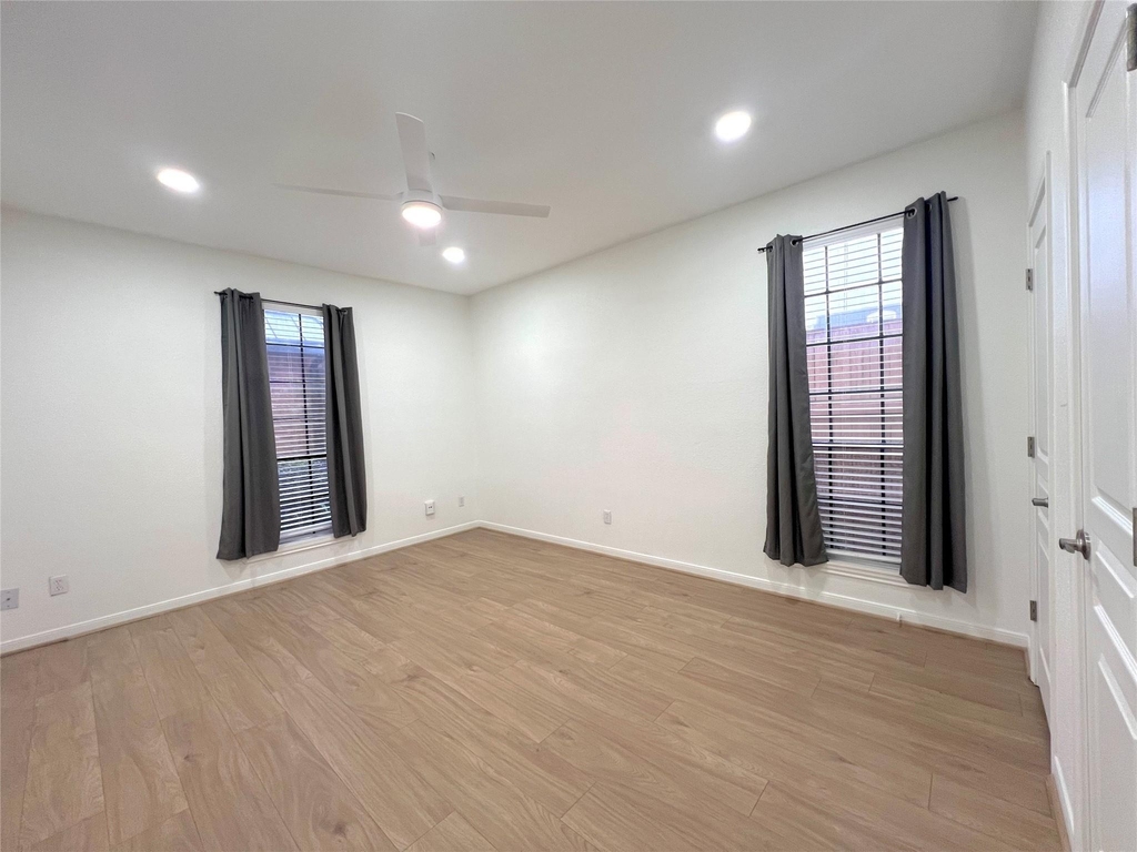 2425 Underwood Street - Photo 6