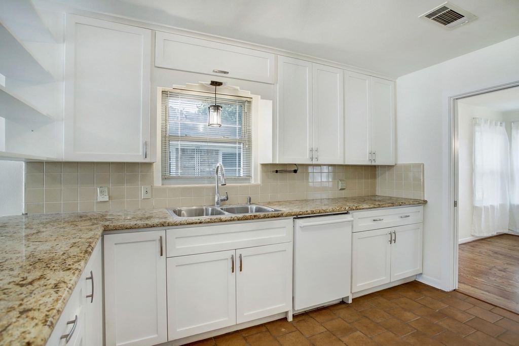3807 Murworth Drive - Photo 5