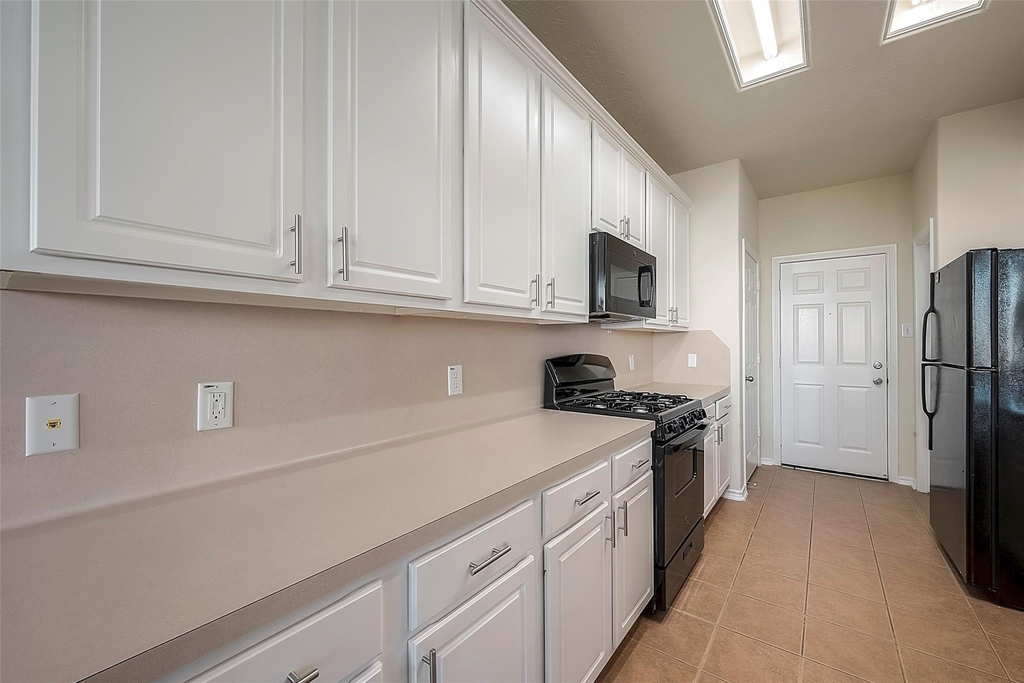 14330 Fairbuff Lane - Photo 12