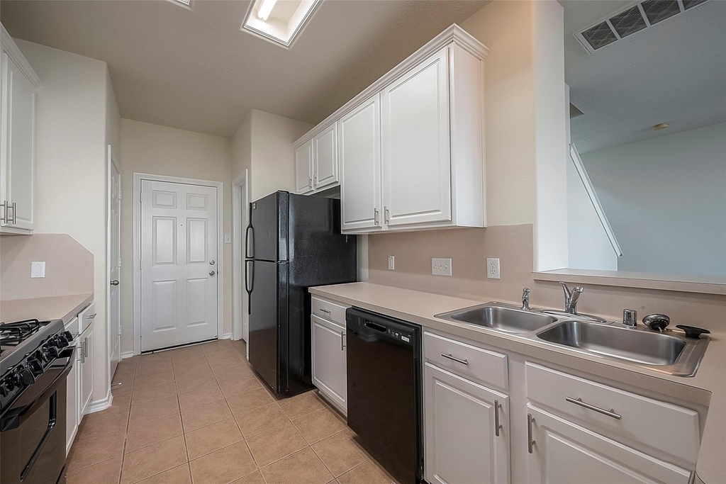 14330 Fairbuff Lane - Photo 13