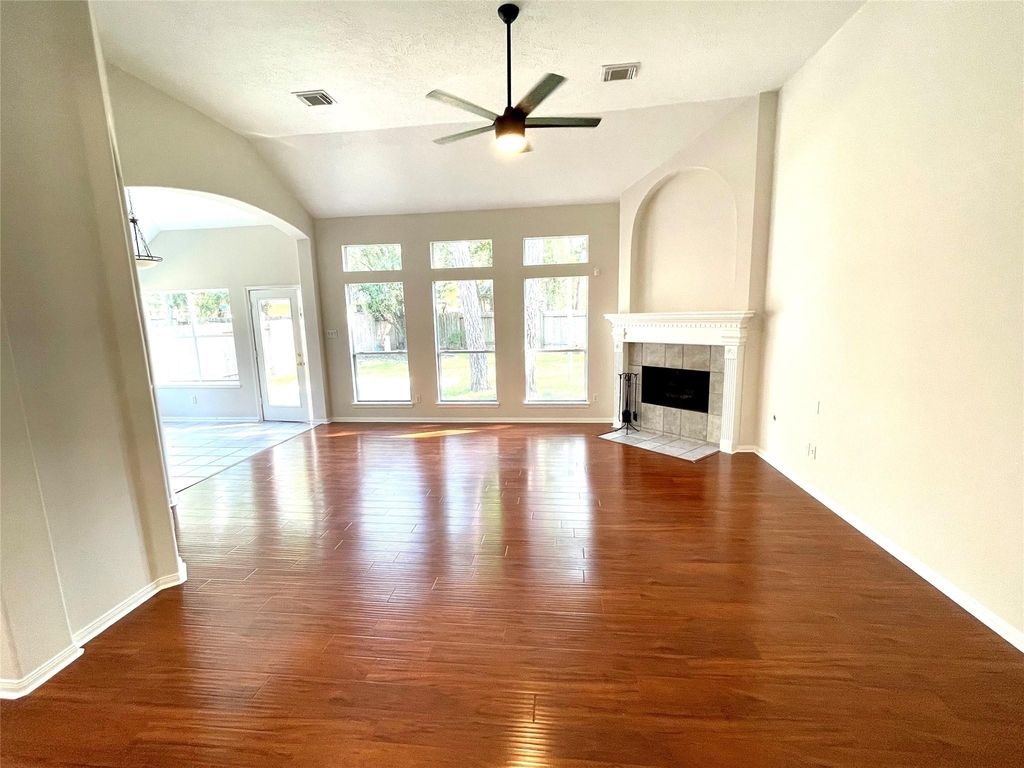 71 E Hobbit Glen Drive - Photo 4