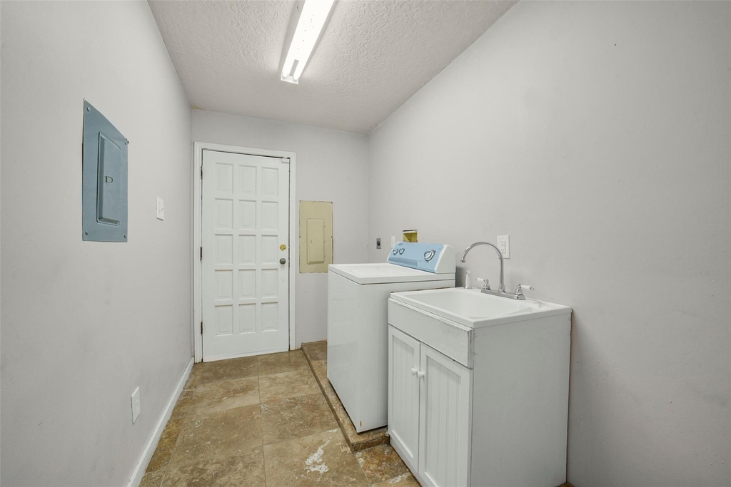 5147 Beechnut Street - Photo 24
